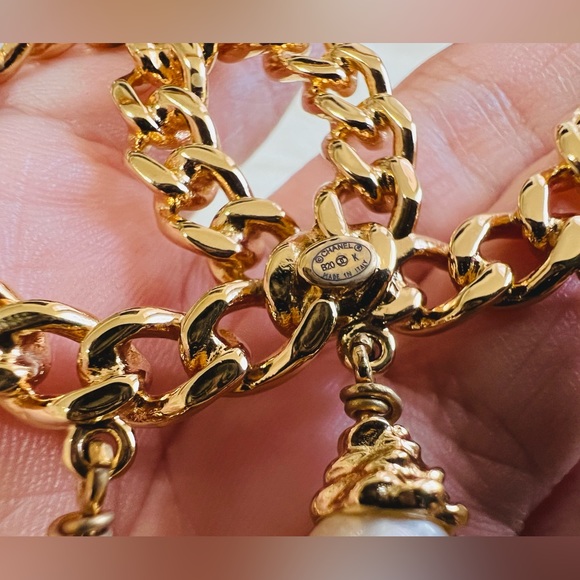 Chanel Brooch - Picture 5 of 5